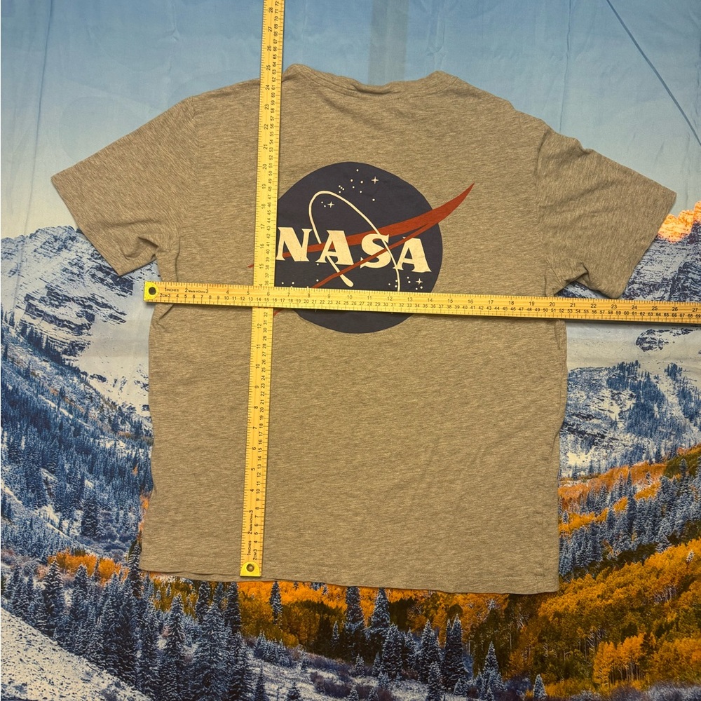 H&M NASA Tee - Picture 7 of 7